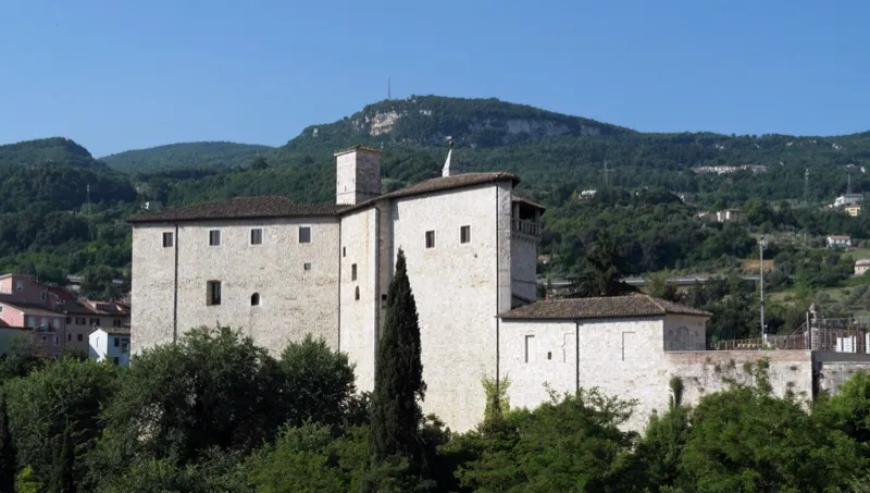 Forte Malatesta — Terme romane, rocca malatestiana e progetto del Sangallo